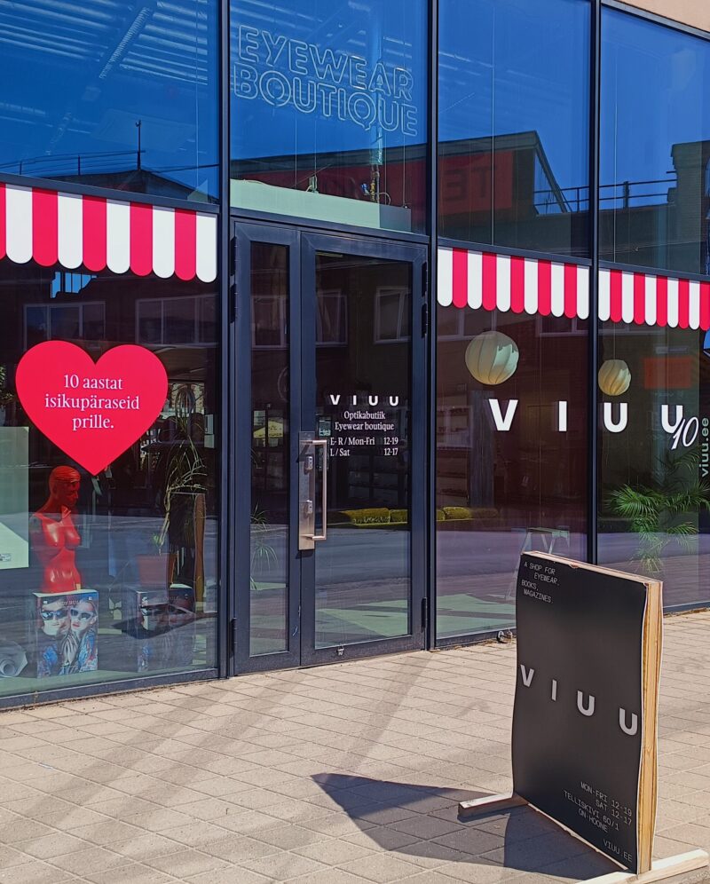 VIUU pilkupüüdvad kleebised