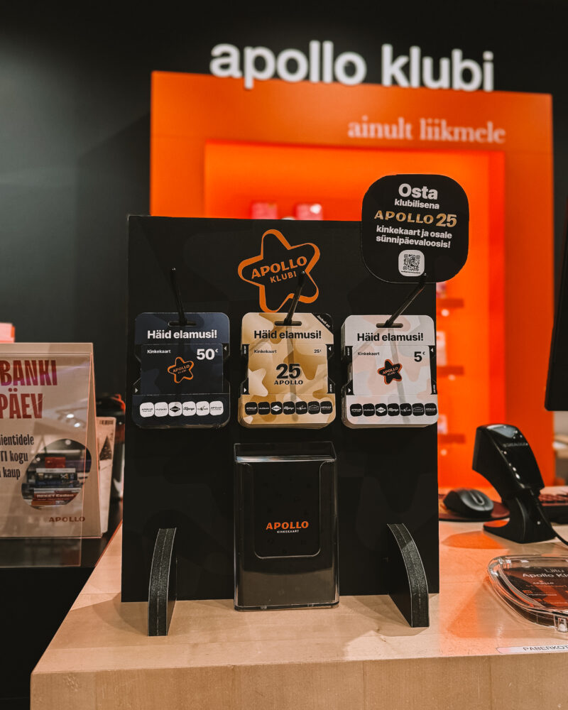 Apollo kinkekaartide riiulid